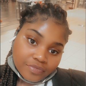 Meet your Posher, Chasity